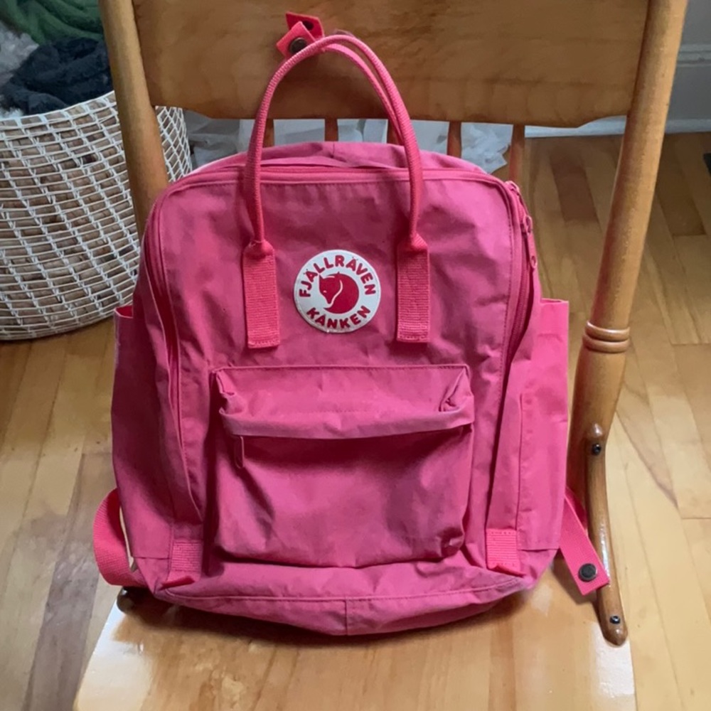 Fjallraven Kanken Classic - Peach Pink